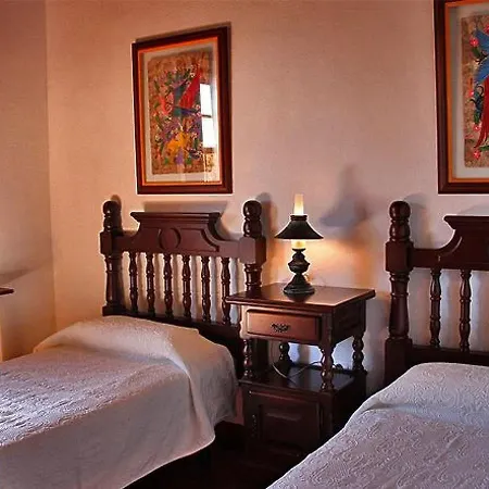 Chalet Casa Rural Tres Pinos Chalet